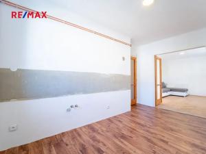 Prodej bytu 2+1, Kolín, Benešova, 56 m2