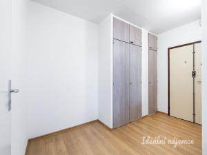Pronájem bytu 1+kk, Praha - Bohnice, Zelenohorská, 43 m2