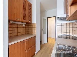 Pronájem bytu 1+kk, Praha - Bohnice, Zelenohorská, 43 m2
