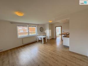 Pronájem bytu 2+kk, Praha - Holešovice, Osadní, 77 m2