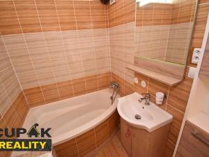 Pronájem bytu 2+1, Týniště nad Orlicí, Na Bělidle, 57 m2