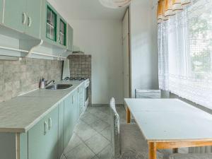 Pronájem bytu 1+1, Praha - Vršovice, Gruzínská, 45 m2