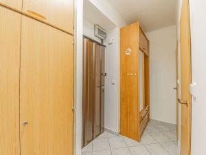 Pronájem bytu 1+1, Praha - Vršovice, Gruzínská, 45 m2