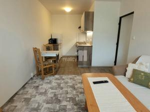 Pronájem bytu 2+kk, Praha - Braník, Novodvorská, 42 m2