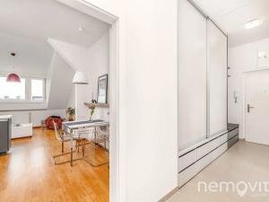 Prodej bytu 2+kk, Praha - Strašnice, Černokostelecká, 69 m2