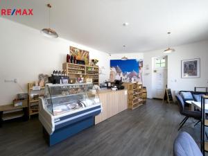 Pronájem obchodního prostoru, Třebíč - Vnitřní Město, Komenského nám., 100 m2