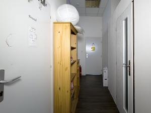 Pronájem obchodního prostoru, Třebíč - Vnitřní Město, Komenského nám., 100 m2