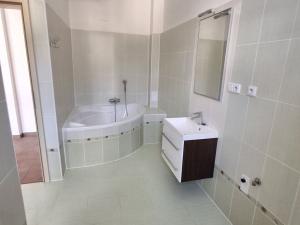 Pronájem bytu 3+1, Teplice, Poštovní, 102 m2