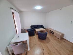 Pronájem bytu 2+kk, Mníšek pod Brdy, V Edenu, 55 m2