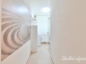 Pronájem bytu 1+1, Koryčany, Zámecká, 50 m2