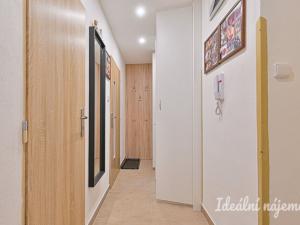 Pronájem bytu 1+1, Koryčany, Zámecká, 50 m2