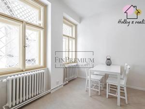 Pronájem bytu 3+1, Praha - Staré Město, Michalská, 99 m2
