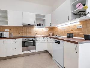Pronájem bytu 3+1, Praha - Staré Město, Michalská, 99 m2