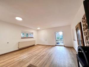 Pronájem rodinného domu, Hájek, 140 m2