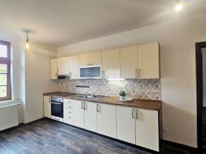 Pronájem bytu 2+1, Kolín - Kolín I, Kouřimská, 70 m2