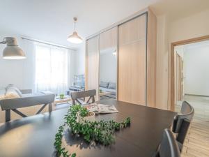 Prodej bytu 2+kk, Praha - Dejvice, Václavkova, 58 m2
