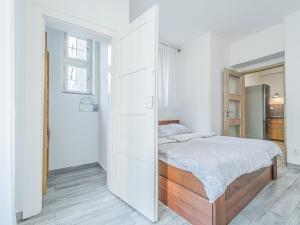 Prodej bytu 2+kk, Praha - Dejvice, Václavkova, 58 m2