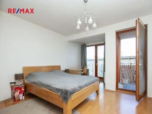 Pronájem bytu 2+kk, Praha - Strašnice, Michelangelova, 63 m2
