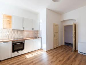 Pronájem bytu 2+1, Praha - Malá Strana, Mostecká, 68 m2