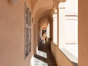 Pronájem bytu 2+1, Praha - Malá Strana, Mostecká, 68 m2