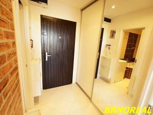 Prodej bytu 2+kk, Brno, U pošty, 45 m2
