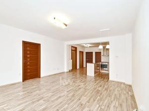 Pronájem bytu 4+kk, Praha - Vinohrady, U Havlíčkových sadů, 95 m2