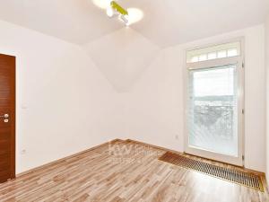 Pronájem bytu 4+kk, Praha - Vinohrady, U Havlíčkových sadů, 95 m2