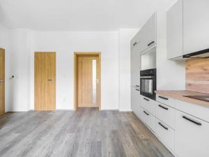 Pronájem bytu 2+1, Brno, Nevrklova, 56 m2