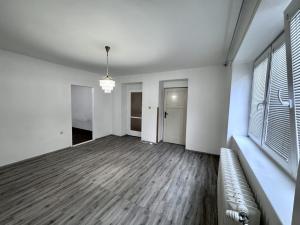 Pronájem bytu 2+1, Pardubice - Bílé Předměstí, Ke Kamenci, 57 m2