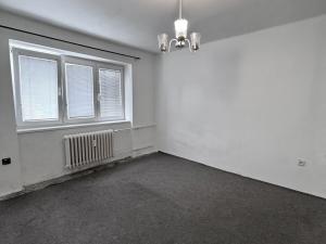 Pronájem bytu 2+1, Pardubice - Bílé Předměstí, Ke Kamenci, 57 m2
