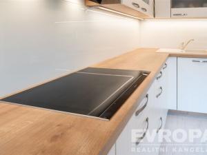 Prodej rodinného domu, Praha - Řeporyje, Dělená, 155 m2