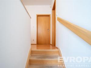 Prodej rodinného domu, Praha - Řeporyje, Dělená, 155 m2