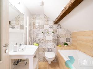 Prodej apartmánu, Rožmberk nad Vltavou, 302 m2