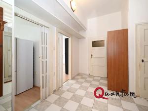 Pronájem bytu 2+kk, Praha - Holešovice, Osadní, 55 m2