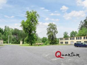 Prodej obchodního prostoru, Janská, 4600 m2