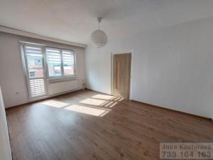 Pronájem bytu 2+1, Bruntál, Jesenická, 55 m2