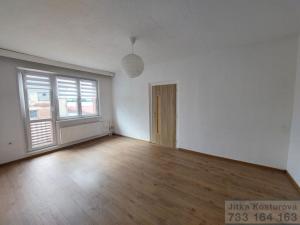 Pronájem bytu 2+1, Bruntál, Jesenická, 55 m2