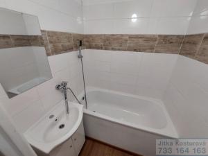 Pronájem bytu 2+1, Bruntál, Jesenická, 55 m2