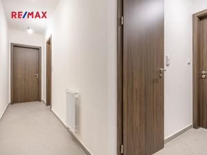 Prodej bytu 3+kk, Praha - Dolní Měcholupy, Kardausova, 74 m2