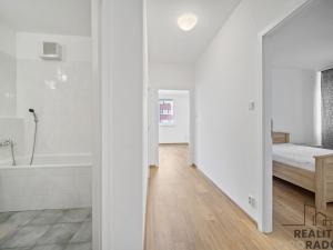 Pronájem bytu 2+kk, Pardubice, nábřeží Závodu míru, 62 m2