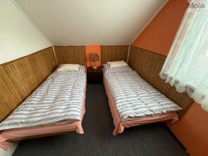 Prodej chaty, Toužim - Komárov, 90 m2