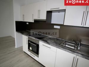Pronájem bytu 1+kk, Otrokovice, Komenského, 36 m2