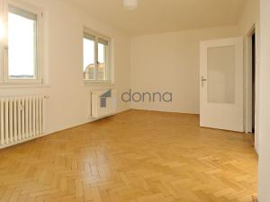 Pronájem bytu 1+1, Praha, Šrobárova, 59 m2