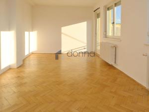 Pronájem bytu 1+1, Praha, Šrobárova, 59 m2