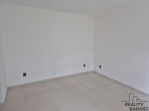 Pronájem bytu 1+1, Valtice, Lázeňská, 33 m2