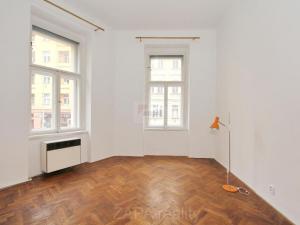 Pronájem bytu 2+1, Praha - Žižkov, Blahníkova, 69 m2
