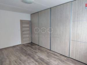 Pronájem bytu 2+1, Olomouc - Hodolany, tř. Kosmonautů, 57 m2