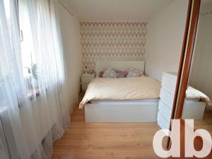 Pronájem bytu 4+1, Karlovy Vary, Třeboňská, 74 m2