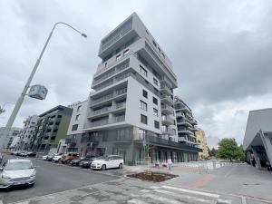 Pronájem obchodního prostoru, Praha - Stodůlky, Hábova, 163 m2