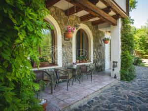 Prodej rodinného domu, Chrášťany - Černíkovice, 240 m2